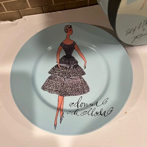Vintage Rosanna Dessert Plates-new in box-set of 4-women in dresses-Blue - Picture 3 of 7